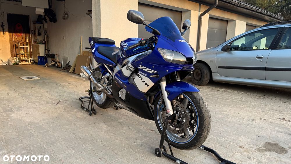 Yamaha R6 - 7