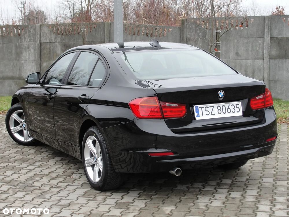 BMW Seria 3 318d DPF Edition Lifestyle - 4