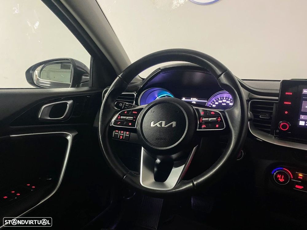 Kia XCeed 1.6 GDi PHEV Drive - 14