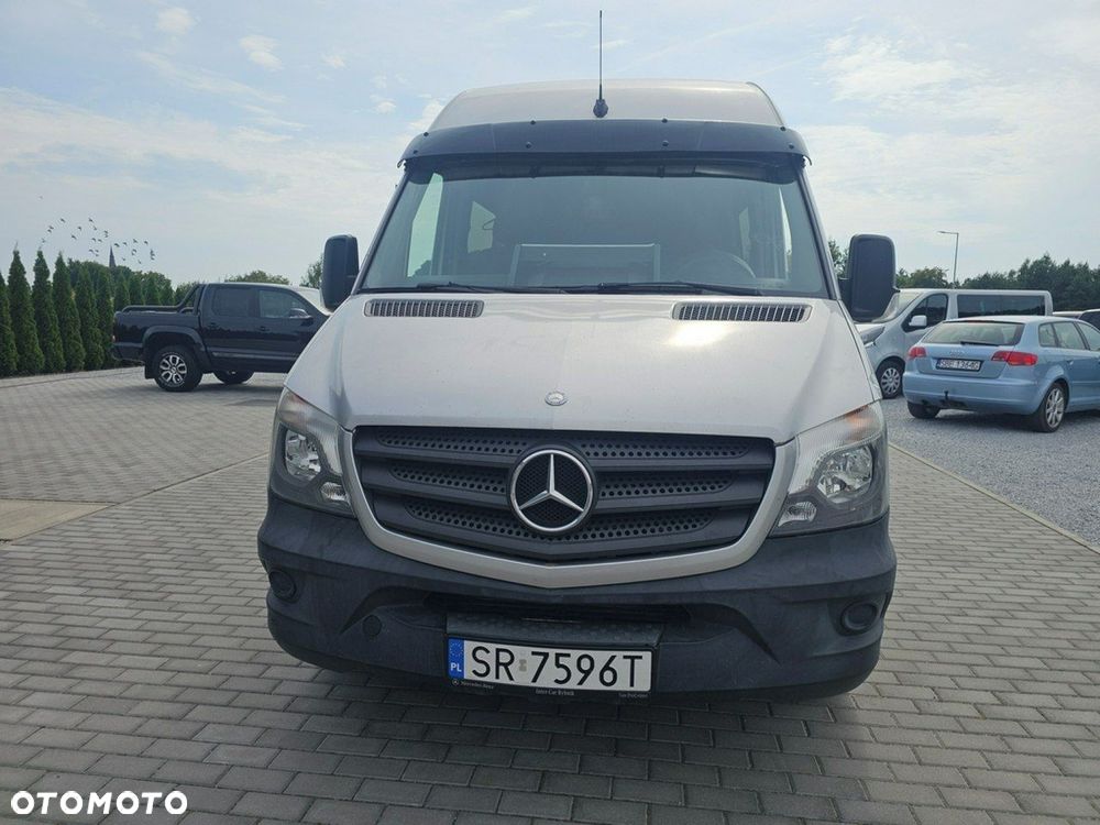 Mercedes-Benz Sprinter - 5