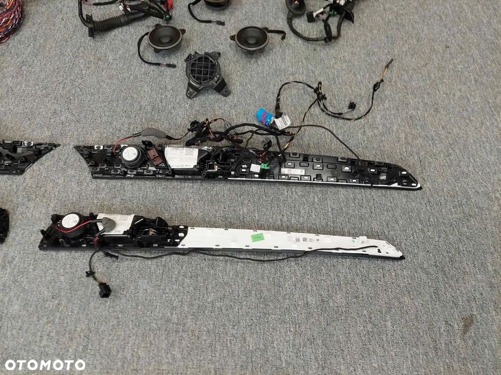 Zestaw nagłośnienia VW Arteon 2023 Harman Kardon FULL - 10