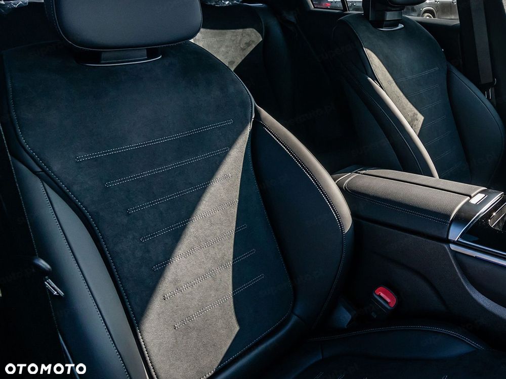 Mercedes-Benz GLC - 12