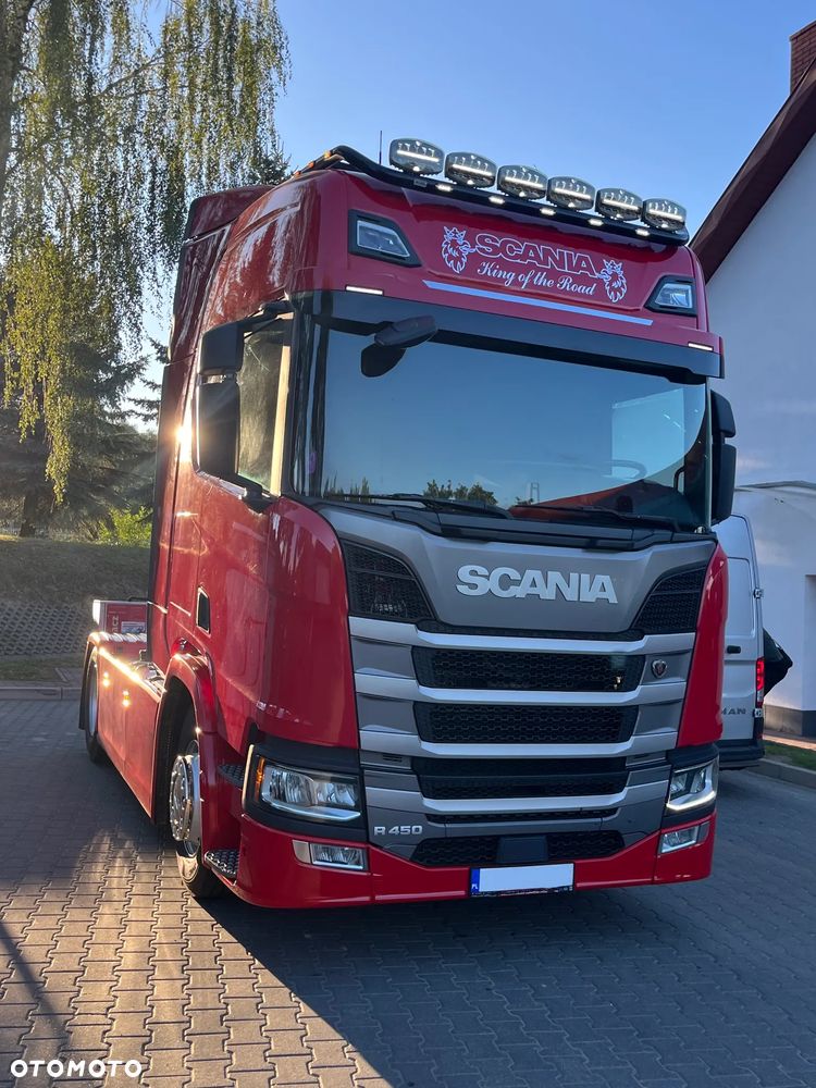 Scania Scania R450//BOGATA WERSJA//FULL AIR//RETARDER//KLIMA//NAWIGACJA//RADAR//FULL LED//HYDRAULIKA//PRZÓD/TYŁ NA PODUSZKACH - 9
