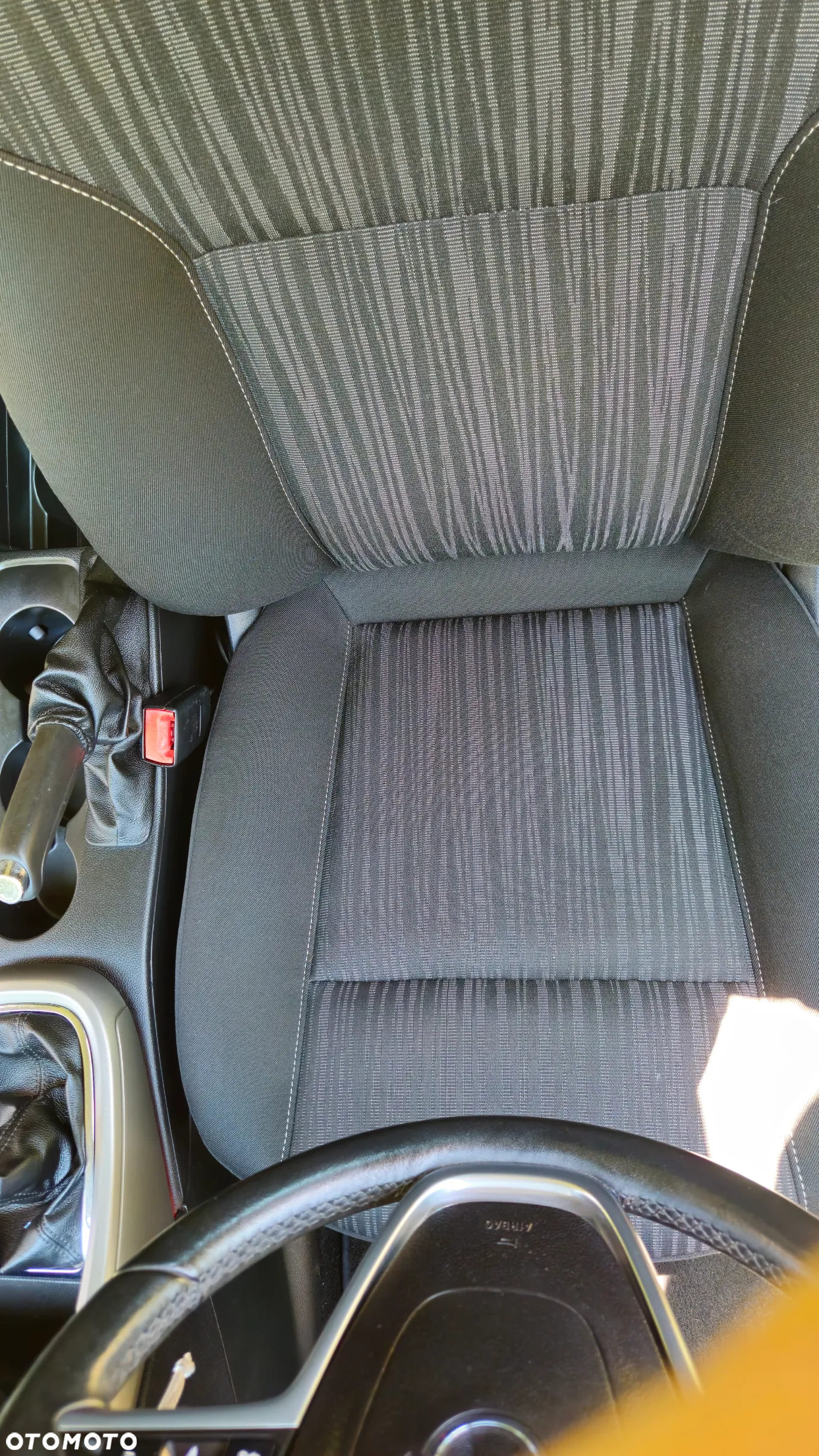 Opel Astra IV 1.4 Essentia - 17