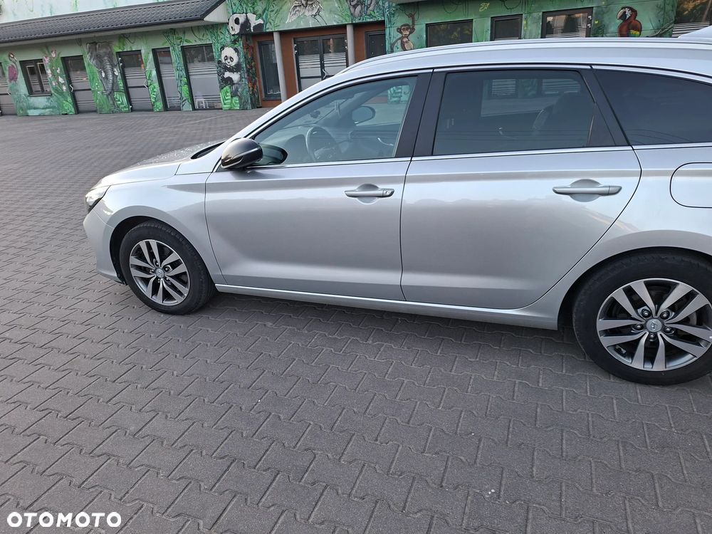 Hyundai i30 1.6 D Classic + - 2