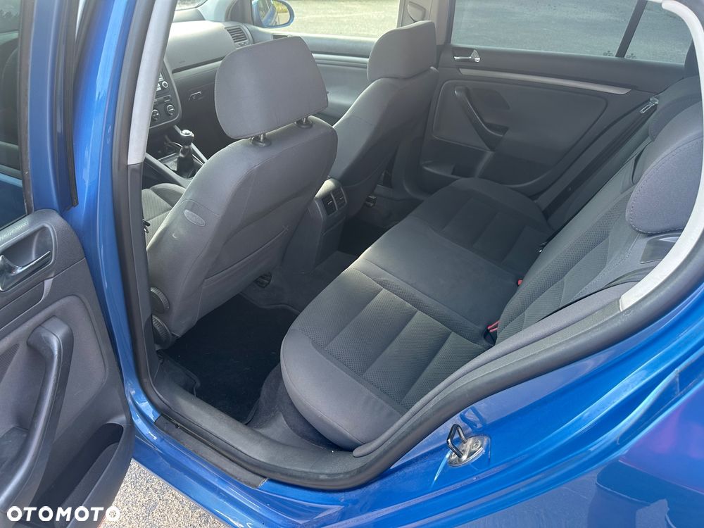 Volkswagen Golf 1.6 FSI Comfortline - 9