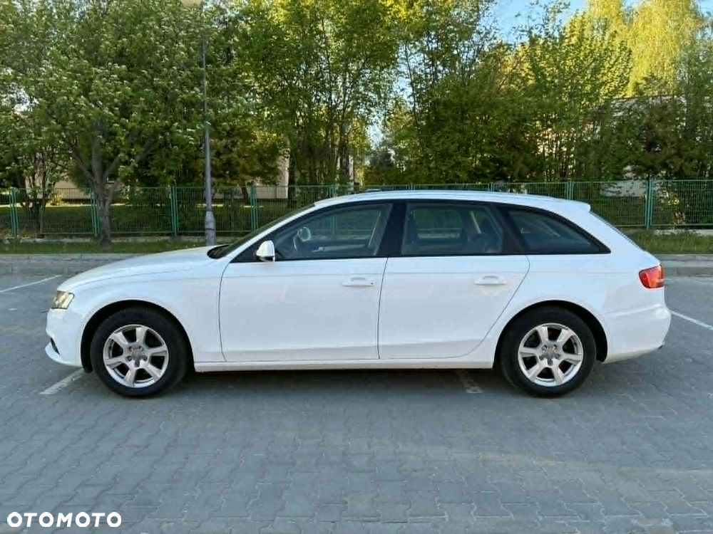 Audi A4 Avant 2011 photo 5