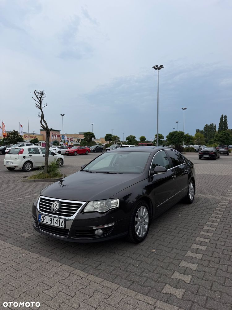 Volkswagen Passat 2.0 TDI DPF DSG Comfortline - 1