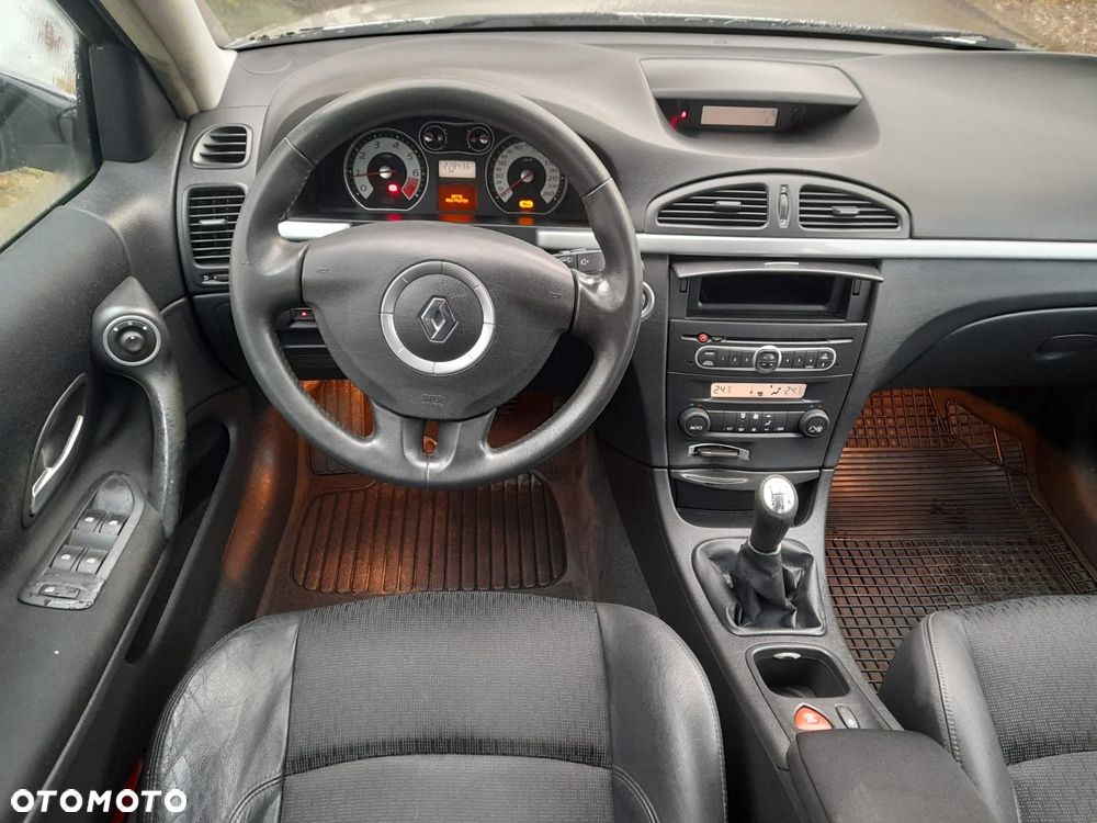 Renault Laguna 2.0 16V Privilege - 10