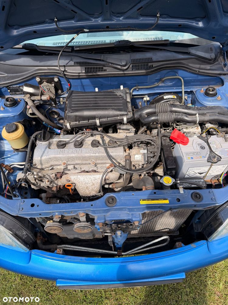 Nissan Micra 1.0 L - 10