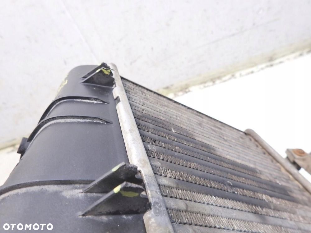CHŁODNICA INTERCOOLER LEWA AUDI A4 B7 2.0 TFSI 8E0145805AA 3229440 - 3