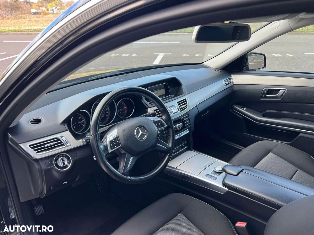 Mercedes-Benz E - 10