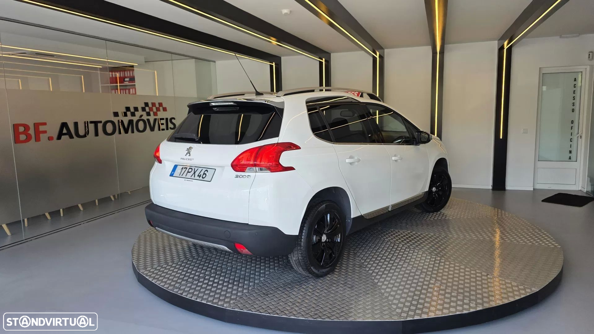 Peugeot 2008 1.4 HDi Allure - 4