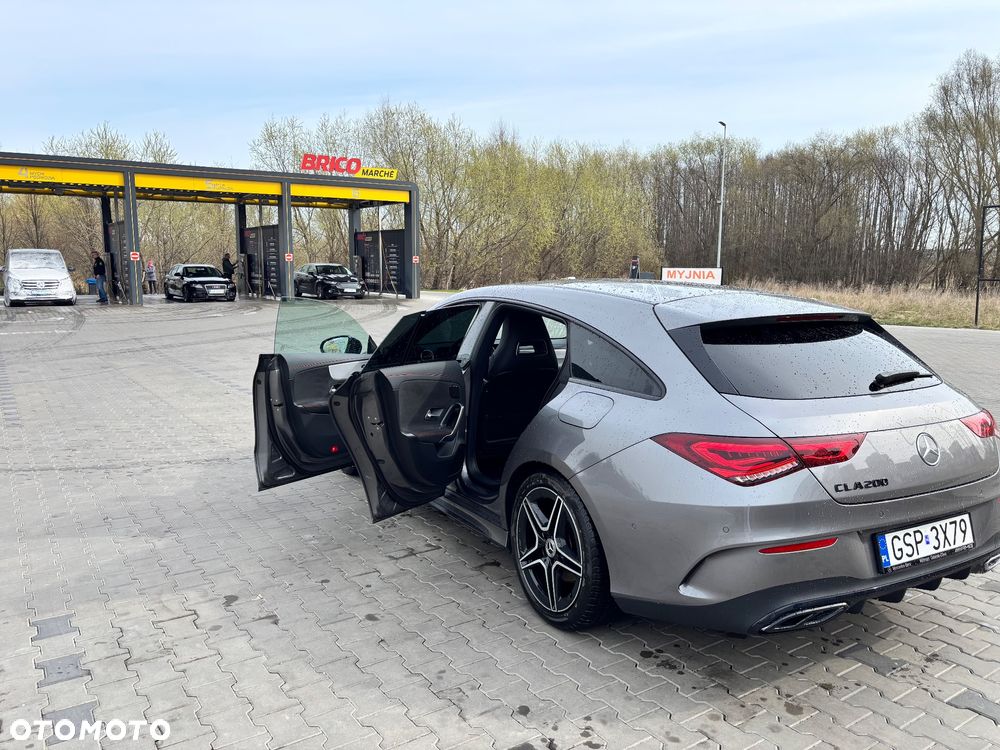 Mercedes-Benz CLA 200 7G-DCT - 4