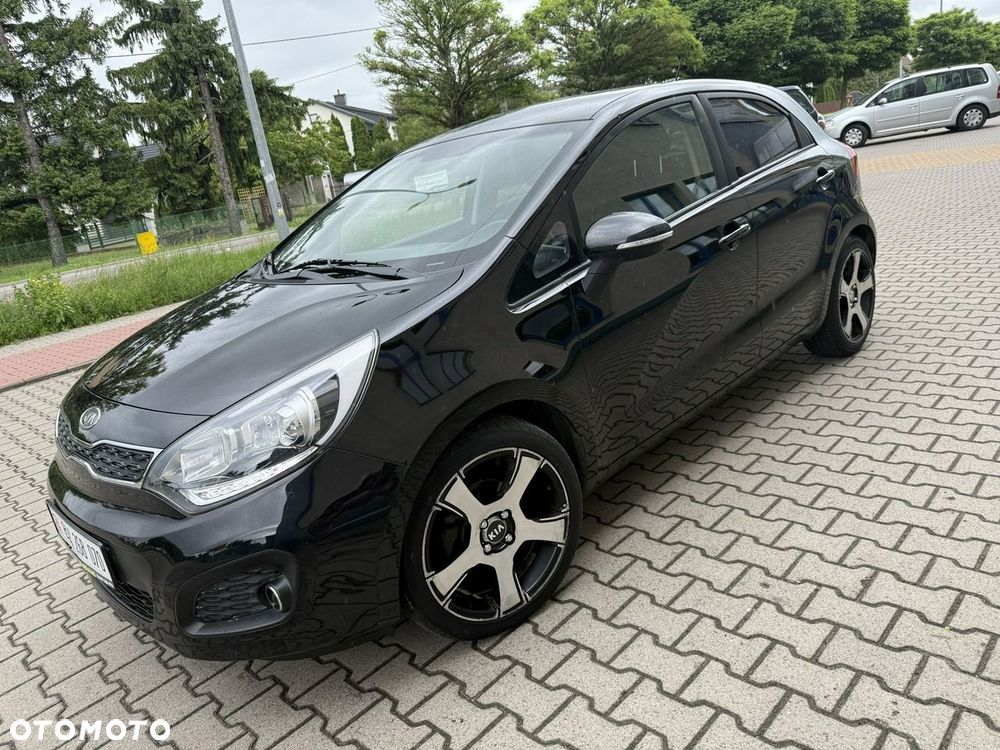 Kia Rio - 22