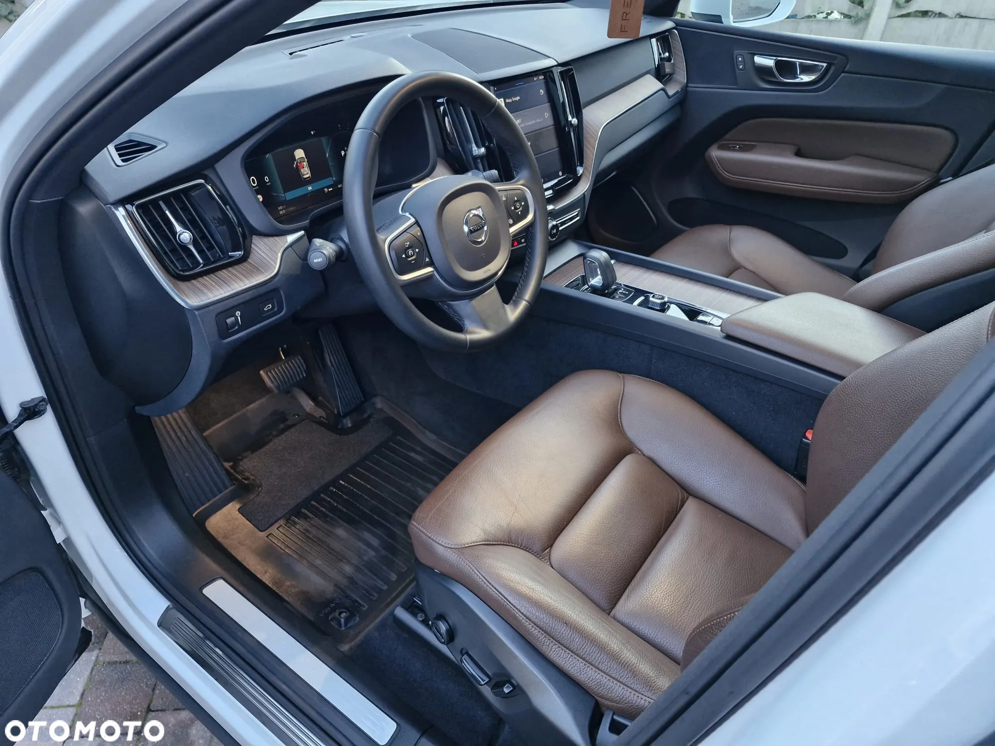 Volvo XC 60 T5 AWD Momentum - 11