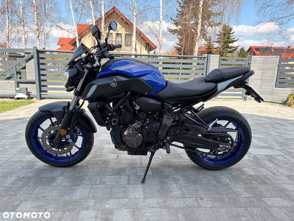 Yamaha MT - 2