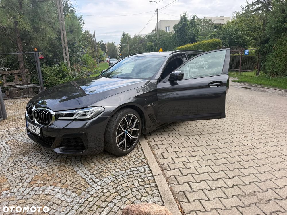 BMW 530E M-Sport 2023 photo 2