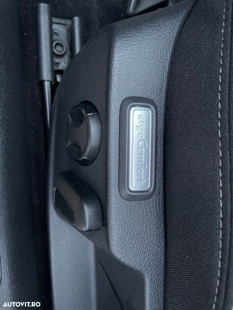 Volkswagen Passat - 29