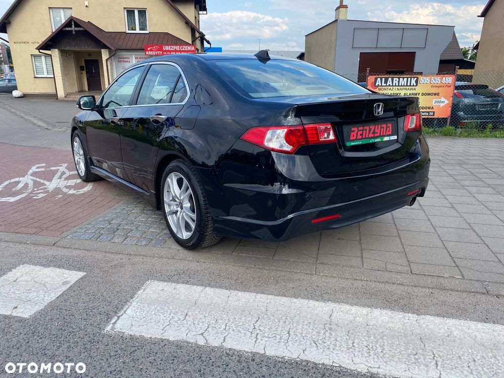 Honda Accord 2.0 Automatik Elegance 50 Jahre Edition - 12