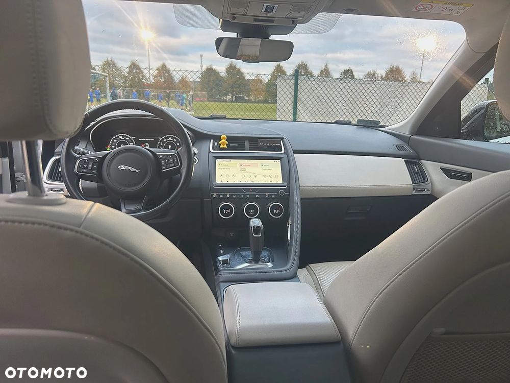 Jaguar E-Pace 2.0 P200 mHEV AWD R-Dynamic S - 6
