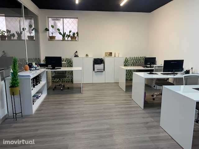 Espaço com 377m2 no centro de Torres Novas ( Comercio e Serviços ) - Grande imagem: 3/12