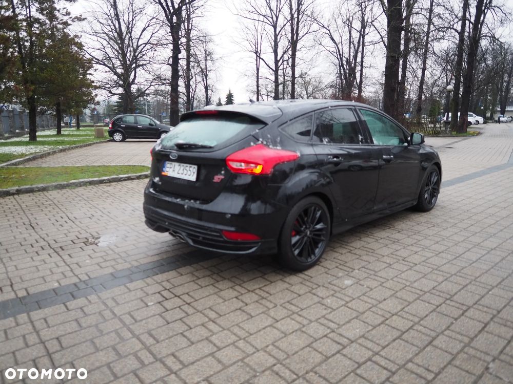 Ford Focus 2.0 TDCi ST-2 - 5