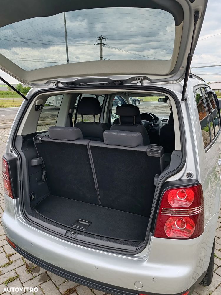 Volkswagen Touran 1.6 United - 10