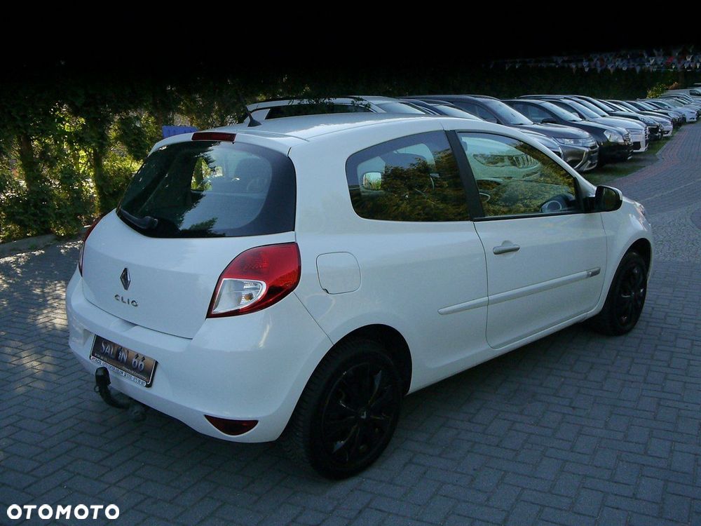 Renault Clio - 14