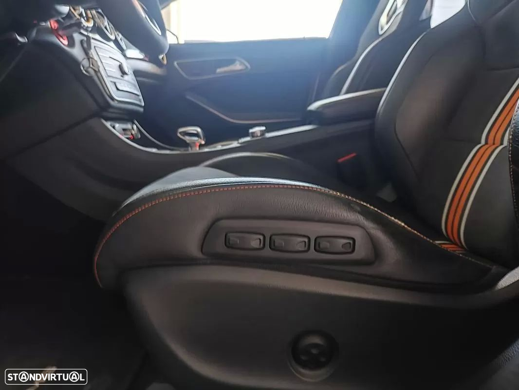 Mercedes-Benz CLA 45 AMG Shooting Brake 4-Matic - 24