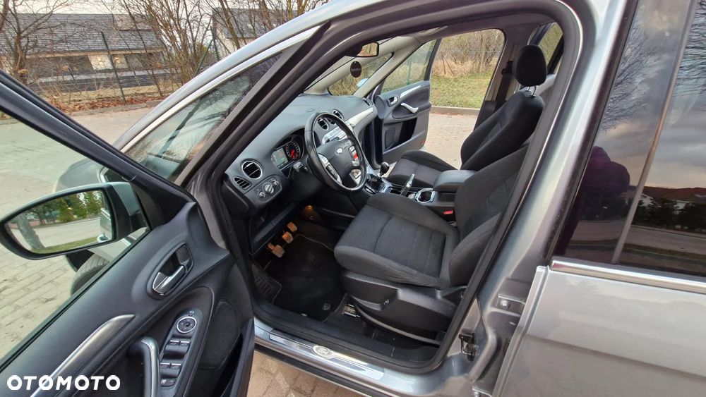 Ford S-Max 2.0 TDCi DPF Champions Edition - 9