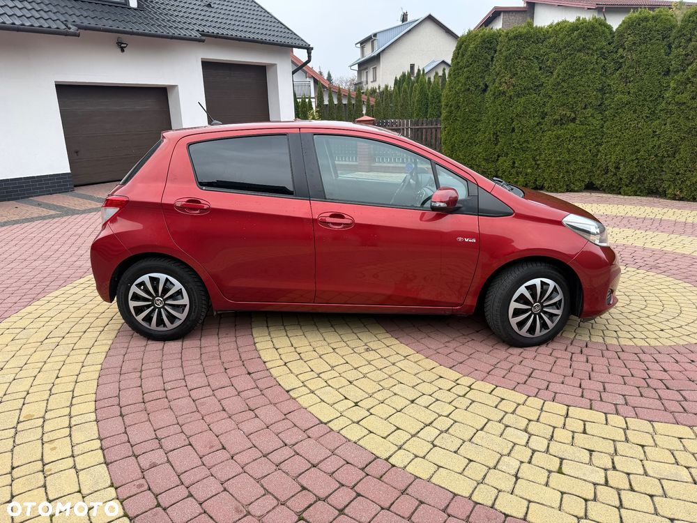 Toyota Yaris 1.33 VVT-i Life - 10
