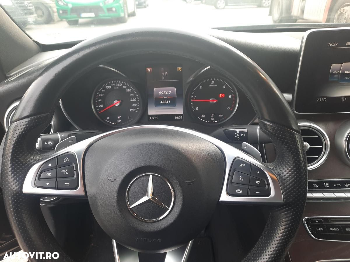 Mercedes-Benz C - 10