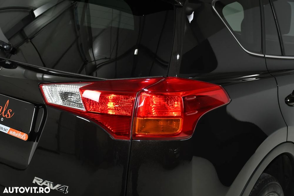 Toyota RAV4 2.0 D-4D 2WD Executive - 16