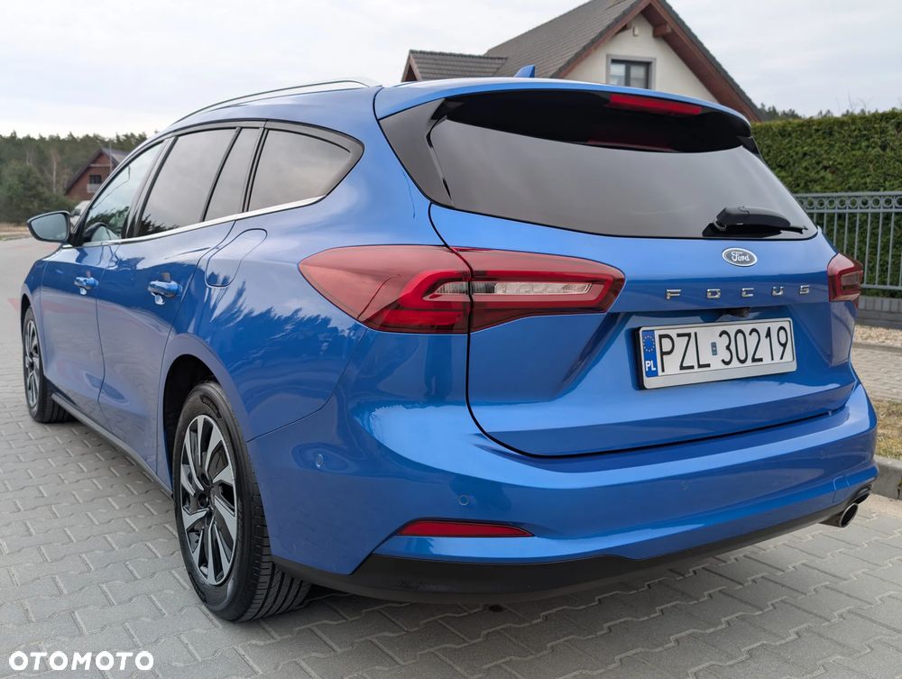 Ford Focus 1.5 EcoBlue STart-Stopp-System TITANIUM - 2