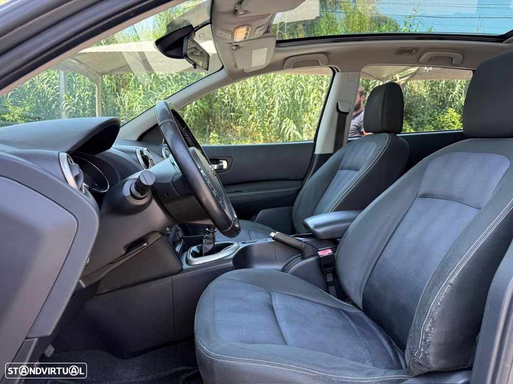 Nissan Qashqai +2 - 8