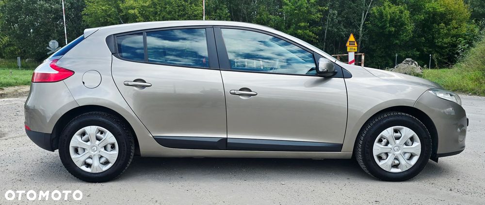 Renault Megane 1.6 16V Authentique - 5