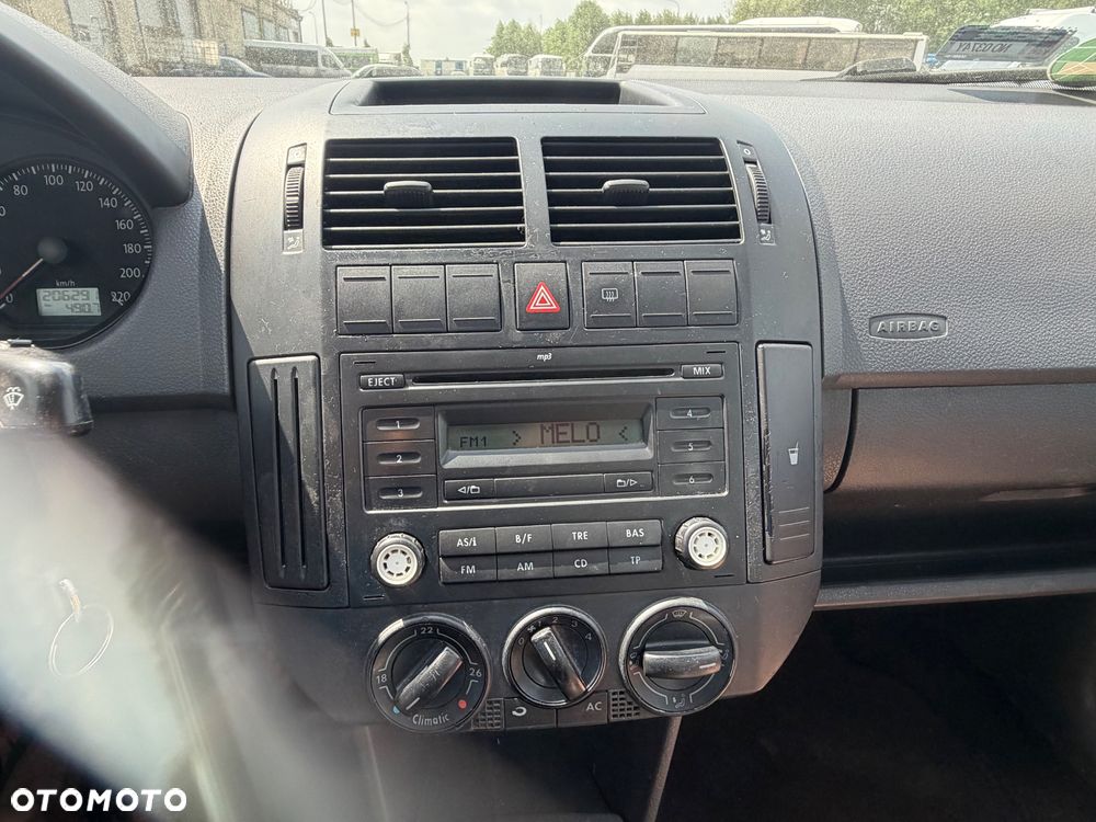 Volkswagen Polo 1.2 12V Comfortline - 12