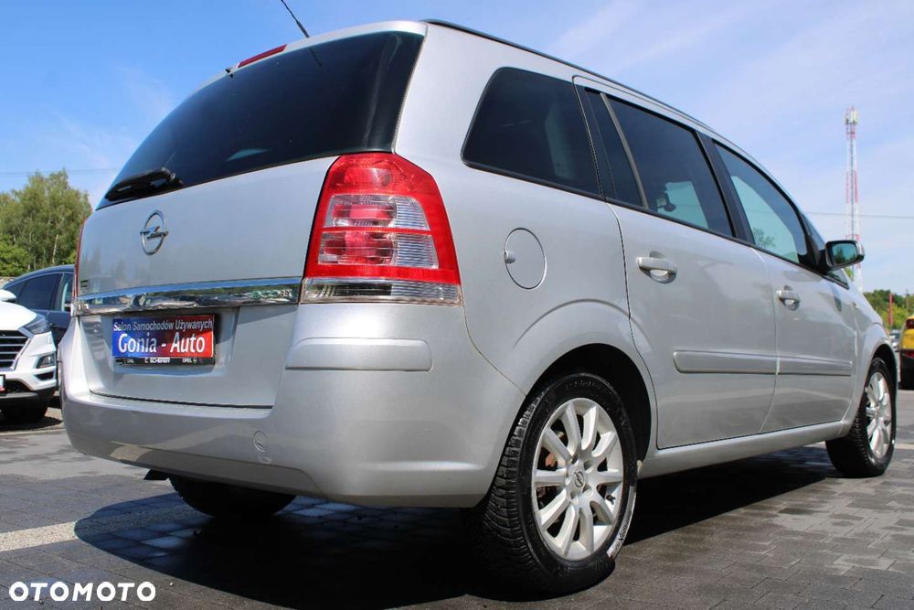 Opel Zafira - 14