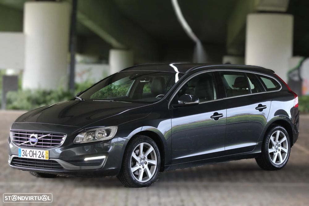 Volvo V60 1.6 D2 Momentum Eco Powershift - 2