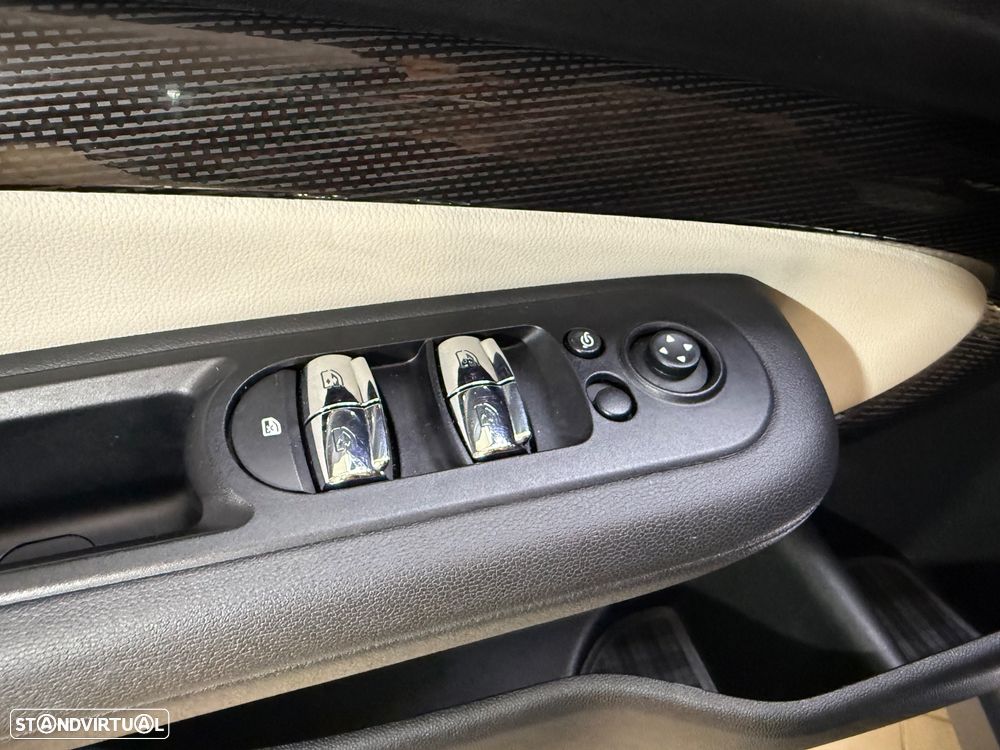 MINI Clubman Cooper D - 18