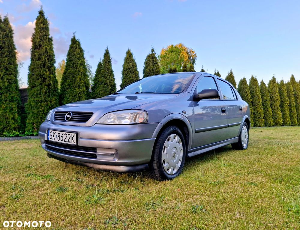 Opel Astra 1.4 Start - 1