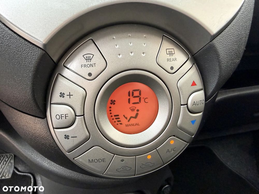 Nissan Micra 1.2 Tekna - 9