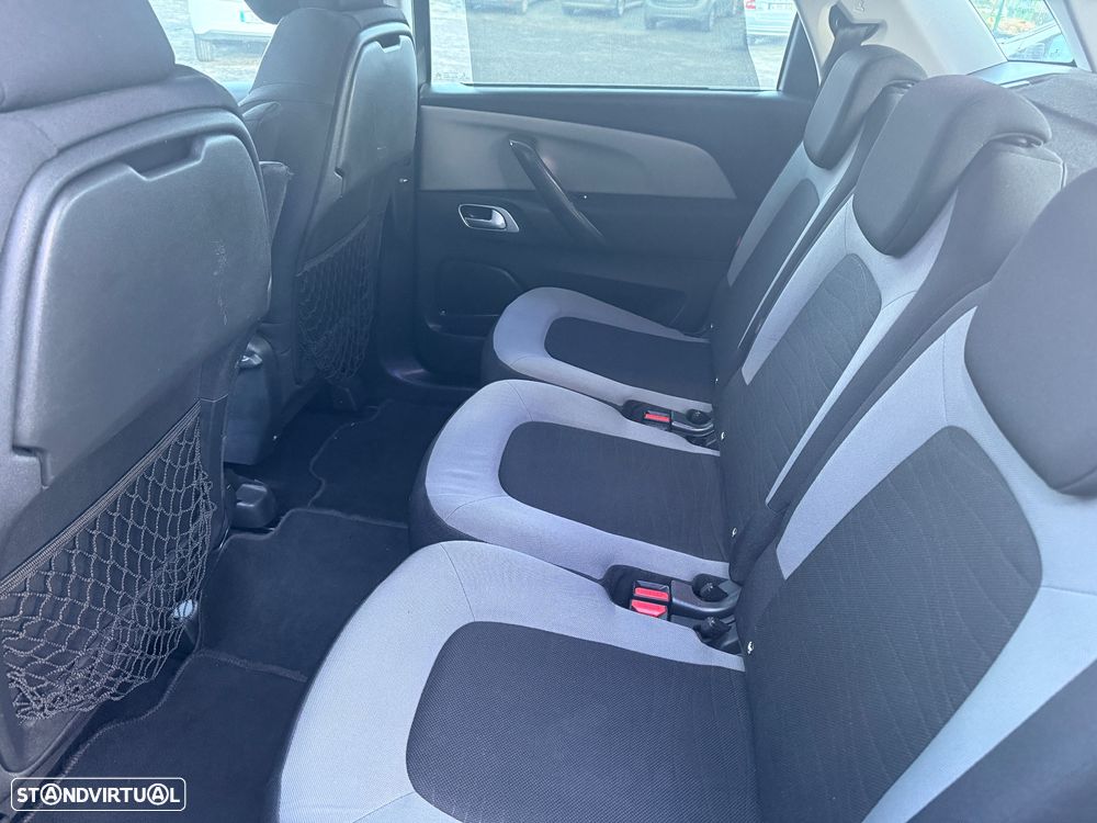 Citroën C4 Picasso 1.6 e-HDi Seduction - 23