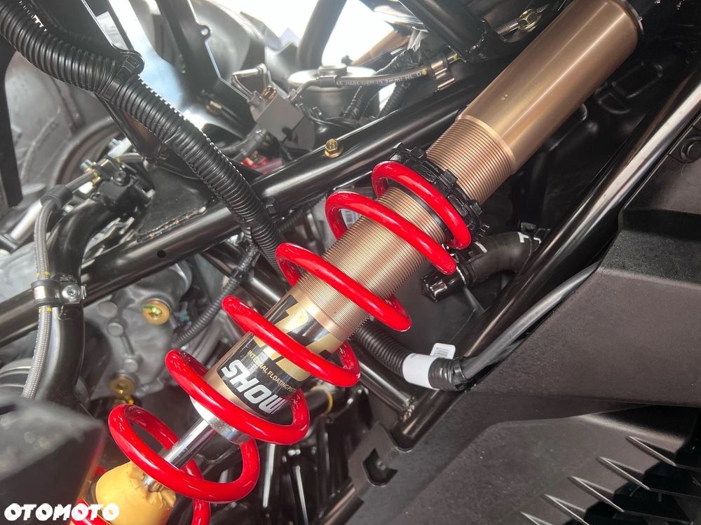 Can-Am Outlander - 6