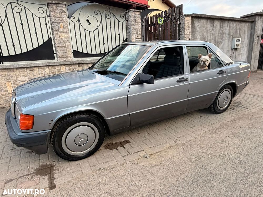 Mercedes-Benz 190 - 1