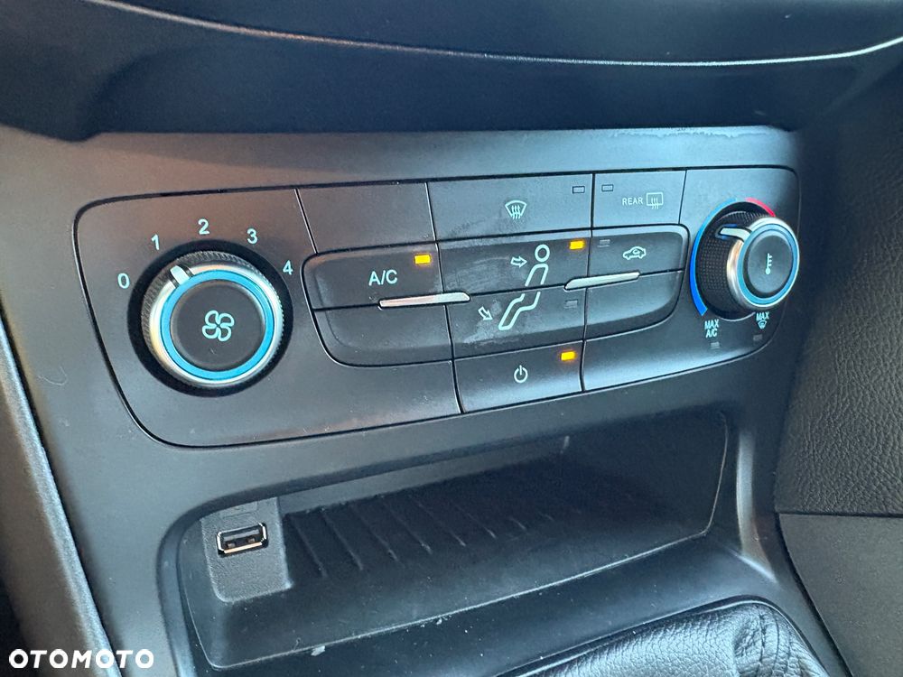 Ford Focus 1.5 EcoBlue Start-Stopp-System ACTIVE STYLE - 17