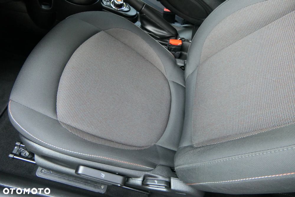 MINI ONE D Blackyard - 16