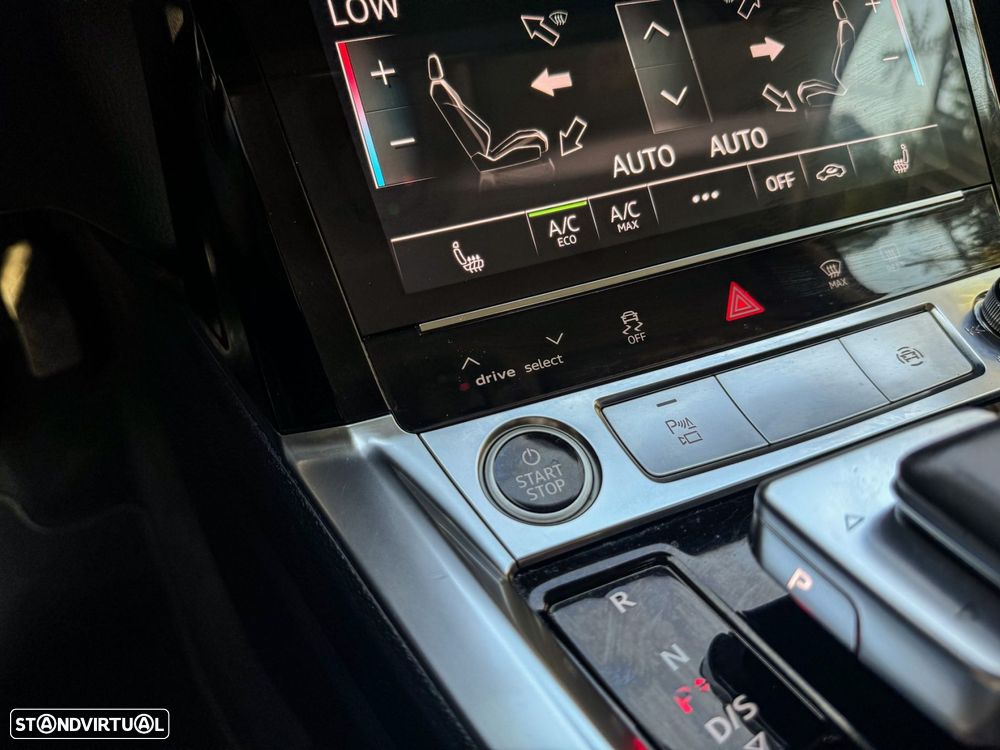 Audi e-tron 55 quattro Advanced - 37