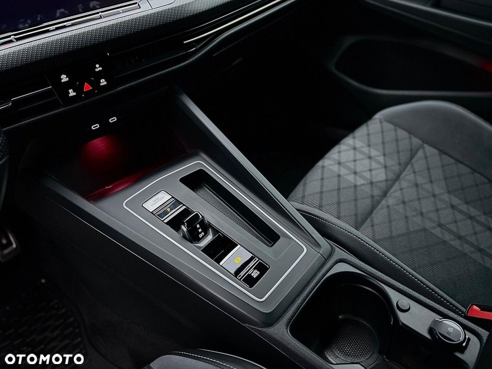 Volkswagen Golf - 13